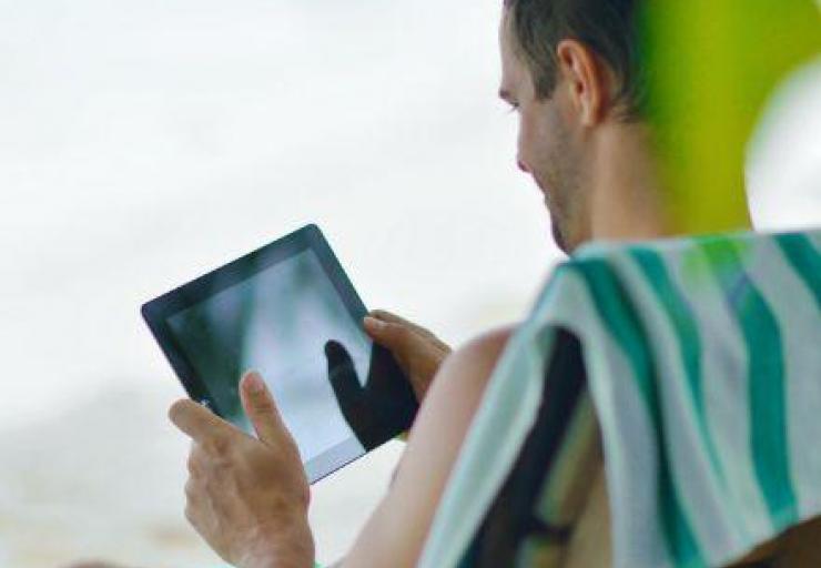 Man using a tablet